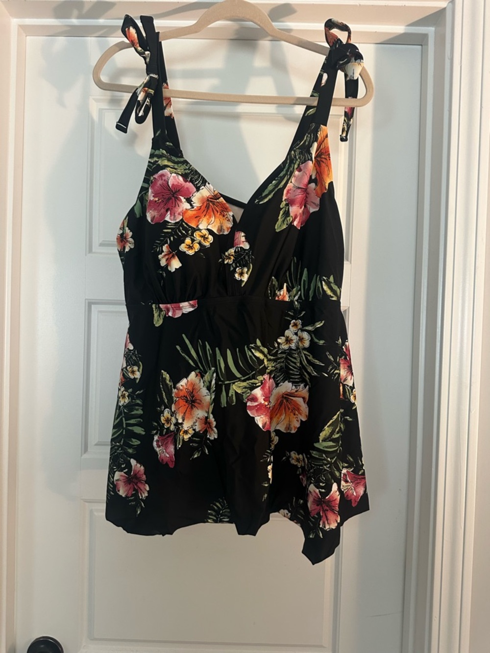 Black Floral Tie-Shoulder Swim Tank Top